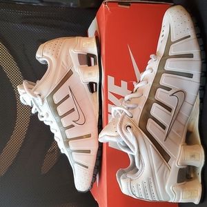 Women's Nike Shox